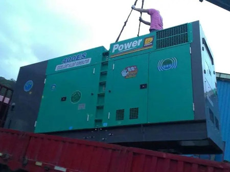 巴州柴油发电机组转速不稳定时，如何对发动机进行维护？