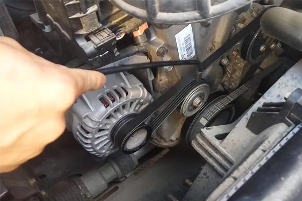 巴州转速传感器的工作原理是什么？