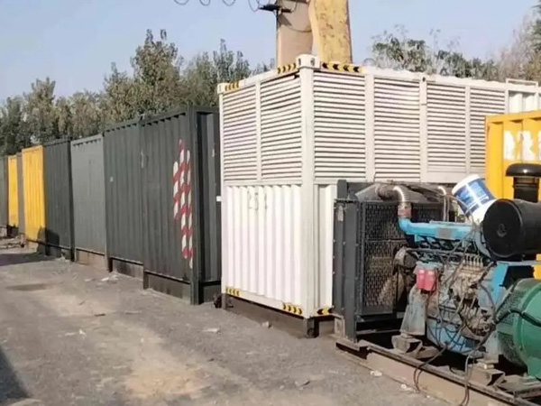 巴州200KW柴油发电机机组每小时油耗是多少？